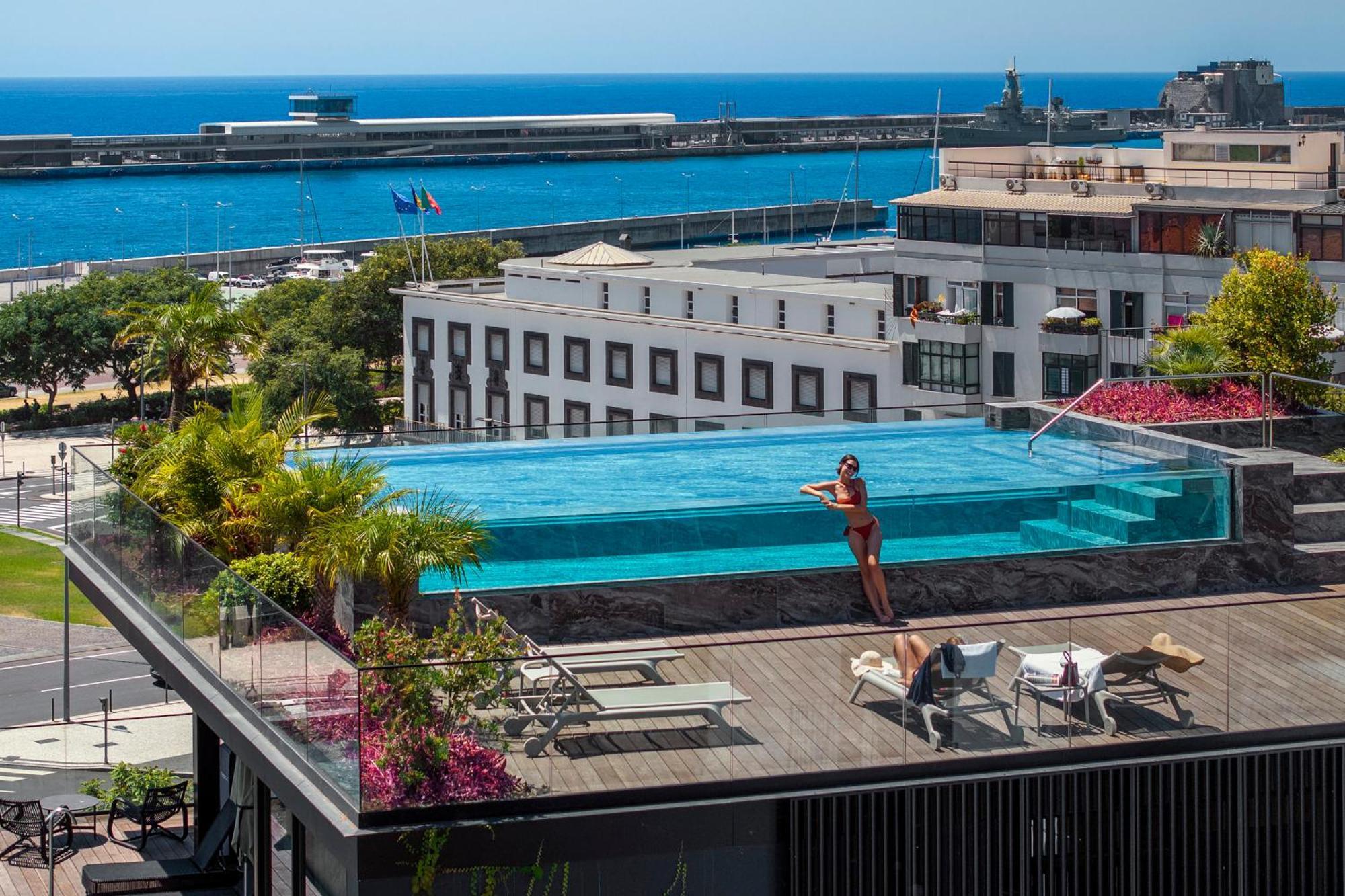 Savoy Insular Vi By An Island Apartment